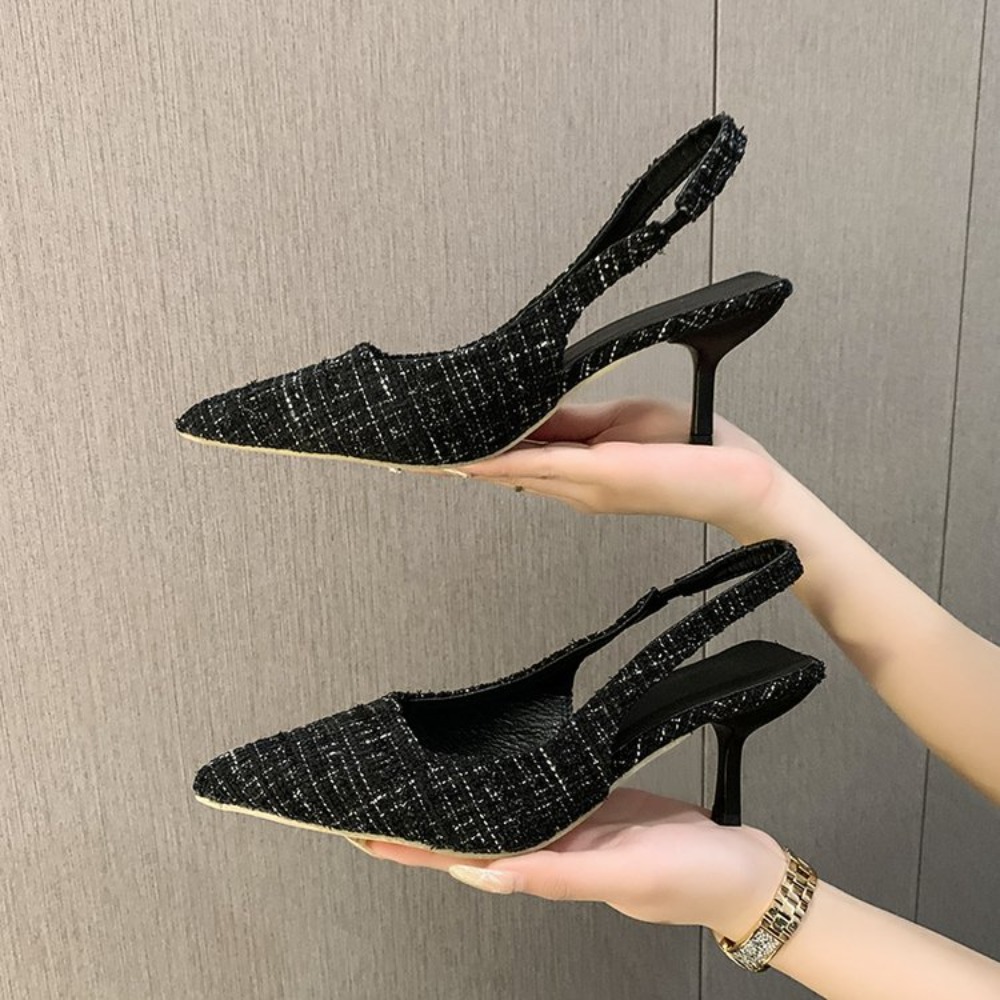 Home Office Inspiration - Elegantes Zapatos de Tacón de Aguja